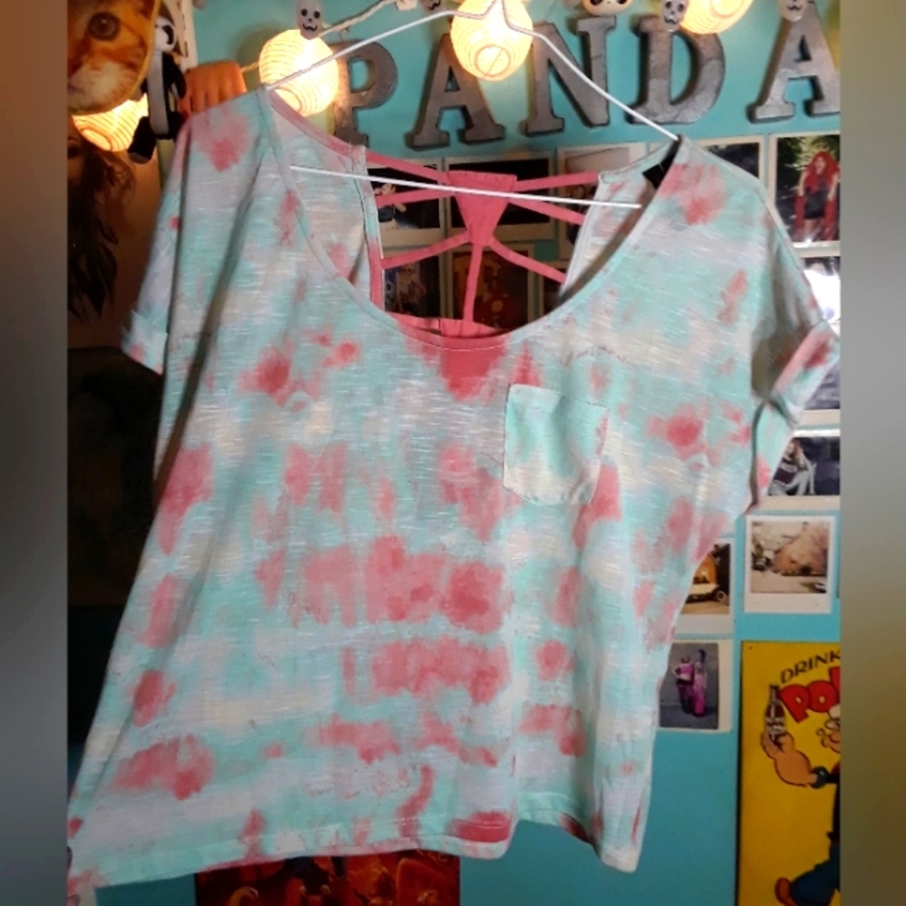 Cage dyed top